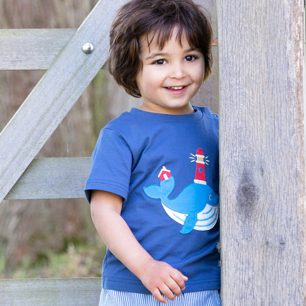 Wonder whale t-shirt